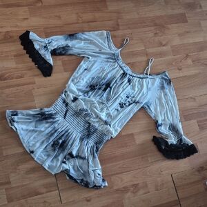 Vava by Joy Han Gray and Black Top